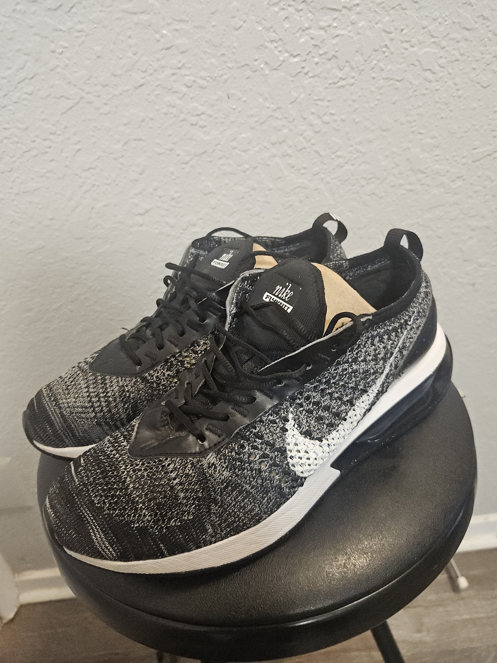 Nike Air Max Flyknit Racer Black White Womens Size 8.5
